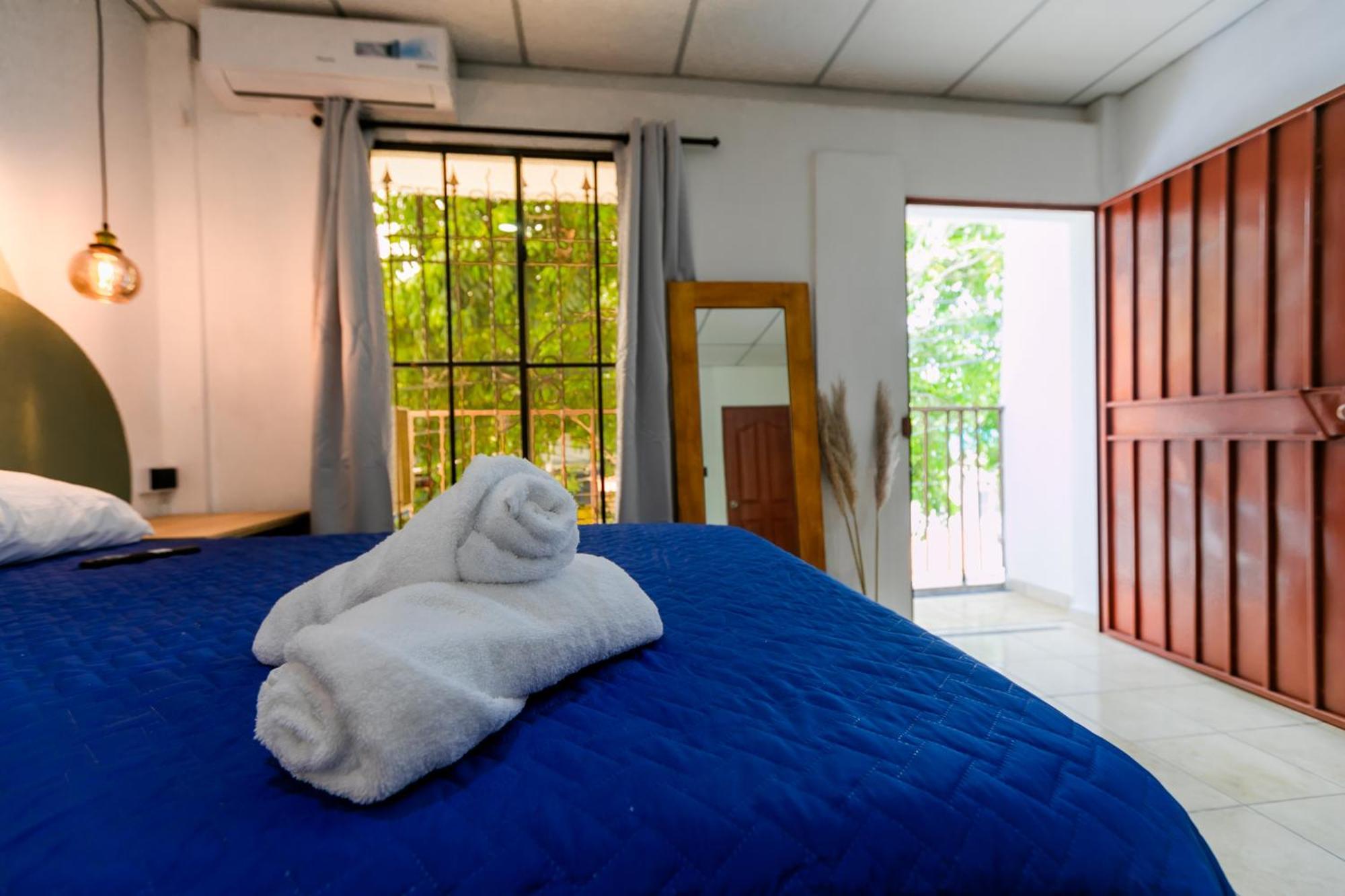 Friendly House Hotel Santa Tecla Exterior foto