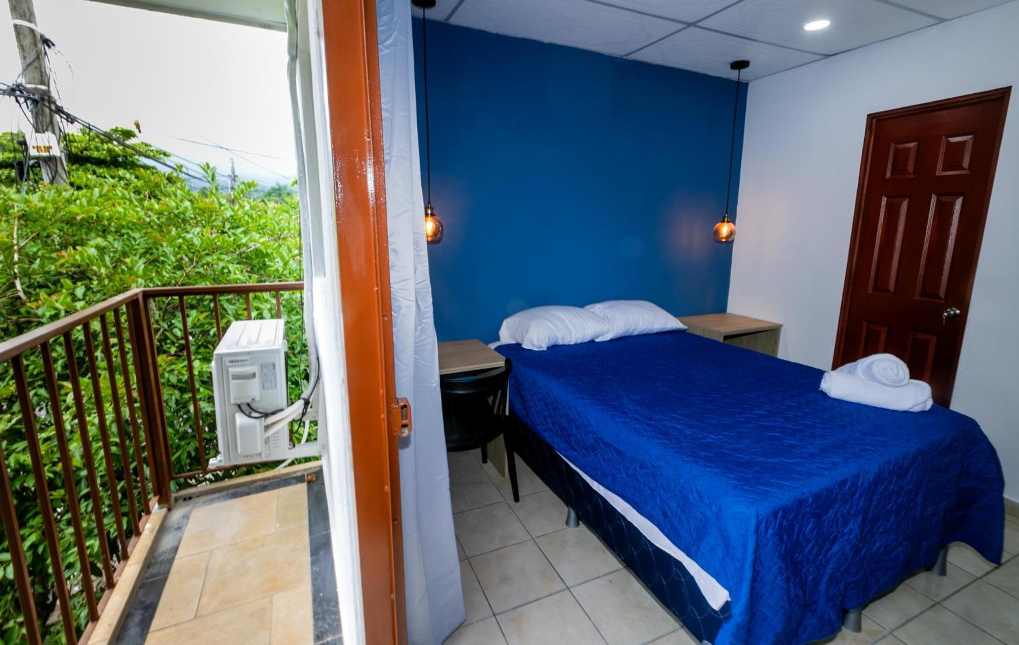Friendly House Hotel Santa Tecla Exterior foto